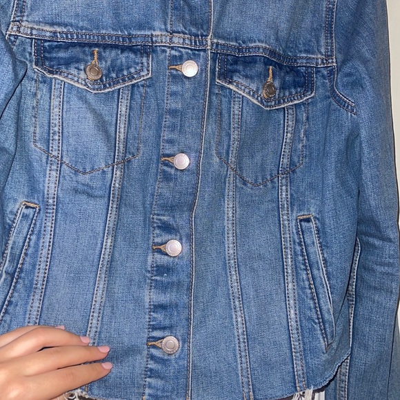 Dynamite Denim Jacket💙 - Picture 4 of 7